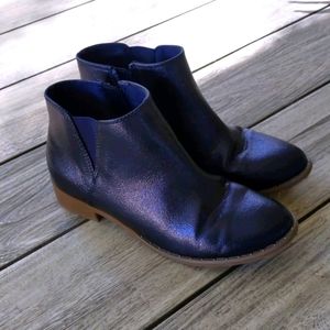 Girls "Old Navy" navy booties size 4